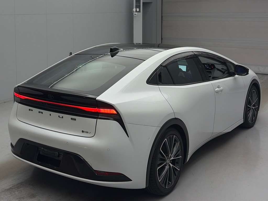 2023 Toyota Prius Z auction photo 2