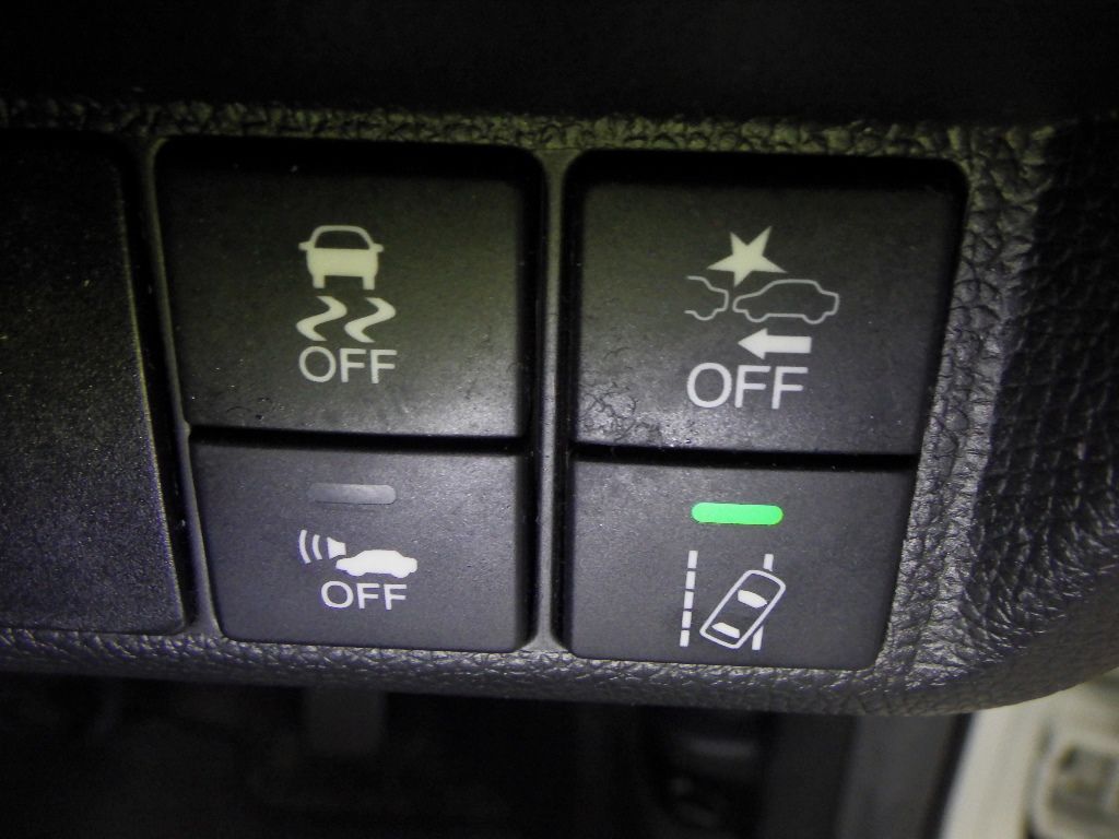 2017 Honda Fit ハイブリッドF auction photo 9