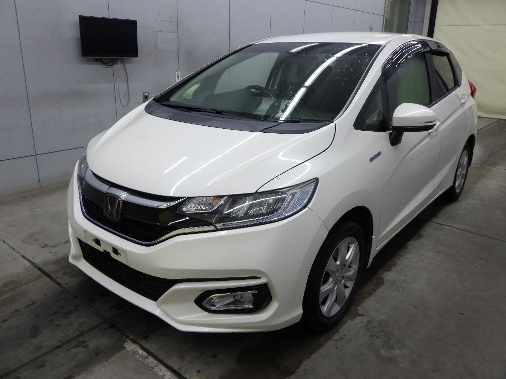 2017 Honda Fit ハイブリッドF auction photo 4