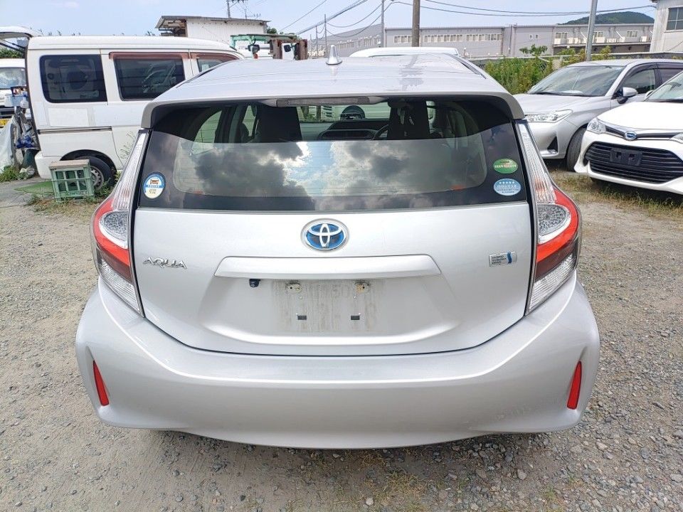 2021 Toyota Aqua auction photo 5