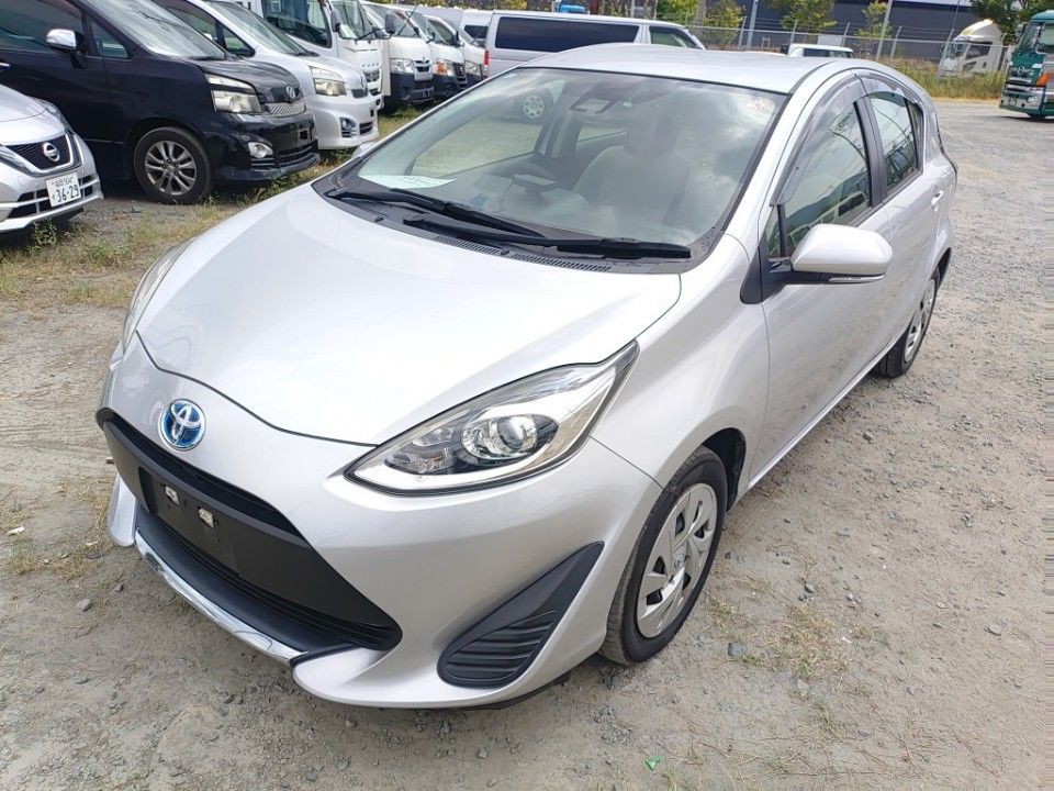 Japan Auction Vehicles 23 2021 Toyota Aqua auction photo