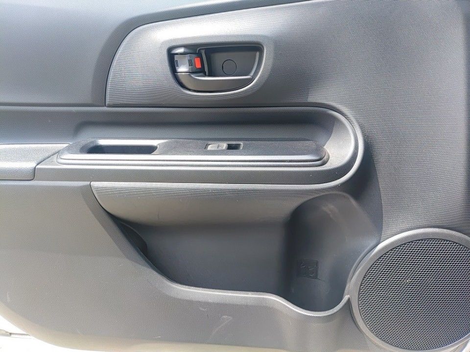 2021 Toyota Aqua auction photo 13