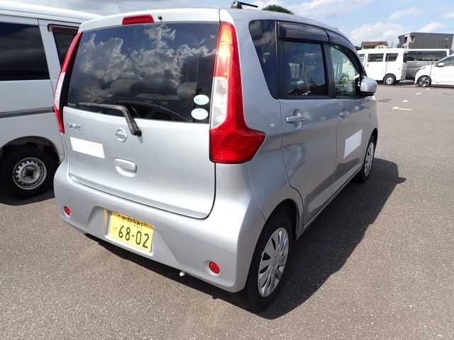 2017 Nissan Dayz J エマージェンシーブレーキレス auction photo 2