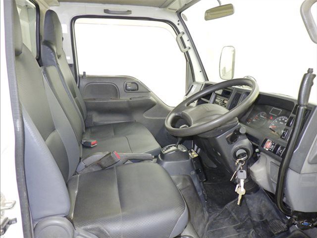 2017 Isuzu Elf dump auction photo 5