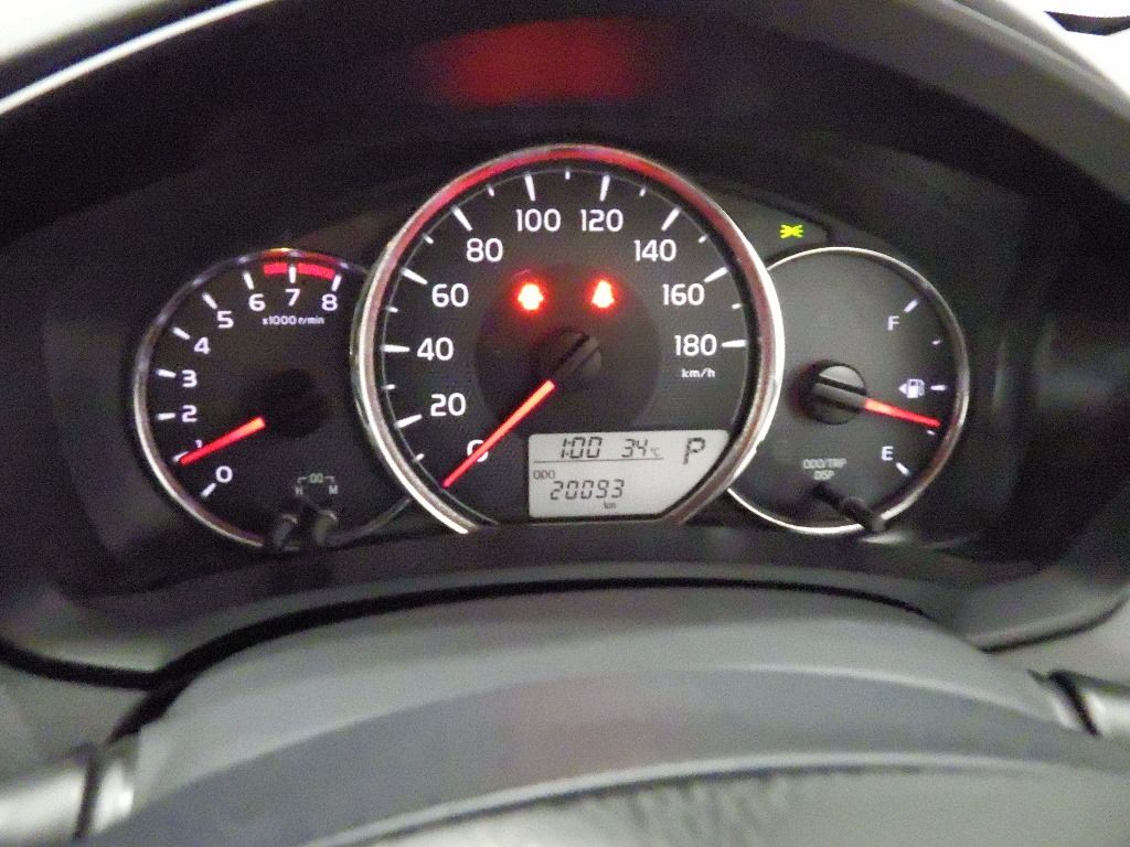 2015 Toyota Corolla Axio 1.5G auction photo 10
