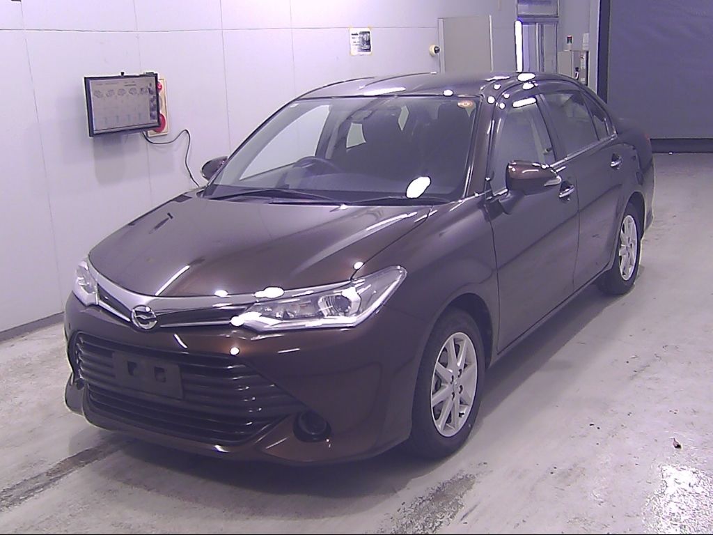2015 Toyota Corolla Axio 1.5G auction photo 4
