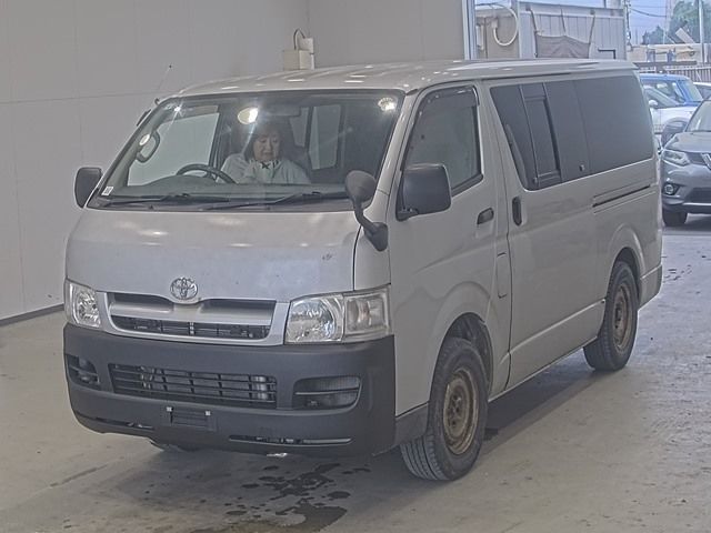 2007 Toyota Hiace Japan auction vehicle