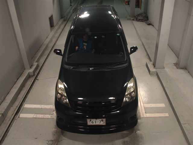 2013 Toyota Isis Platana V Selection 4WD auction photo 6