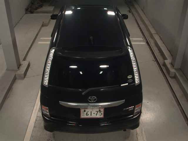2013 Toyota Isis Platana V Selection 4WD auction photo 7