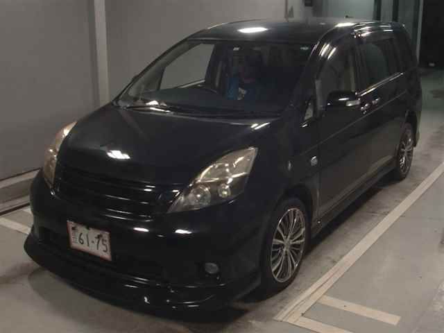 2013 Toyota Isis Platana V Selection 4WD auction photo 4