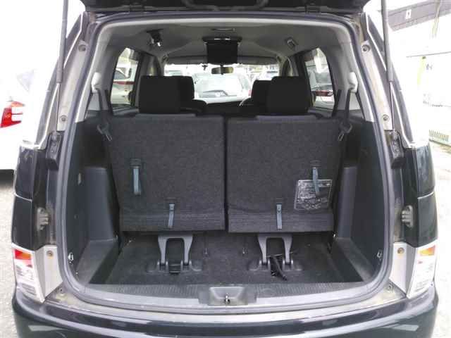 2013 Toyota Isis Platana V Selection 4WD auction photo 10
