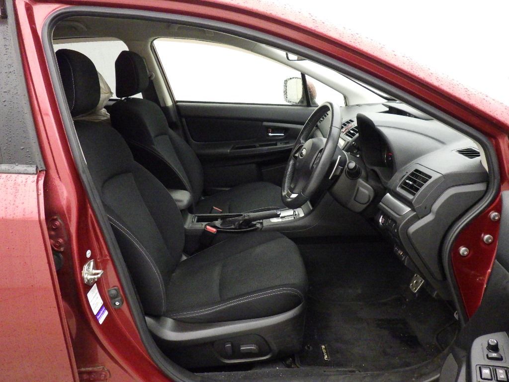 2013 Subaru XV 2.0i-L auction photo 6