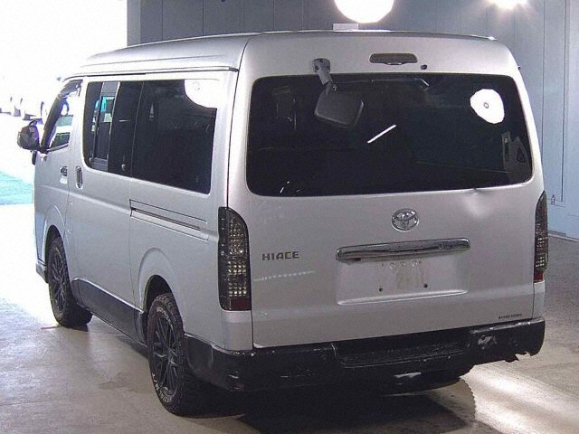 2010 Toyota Hiace ロングスーパーGL auction photo 2