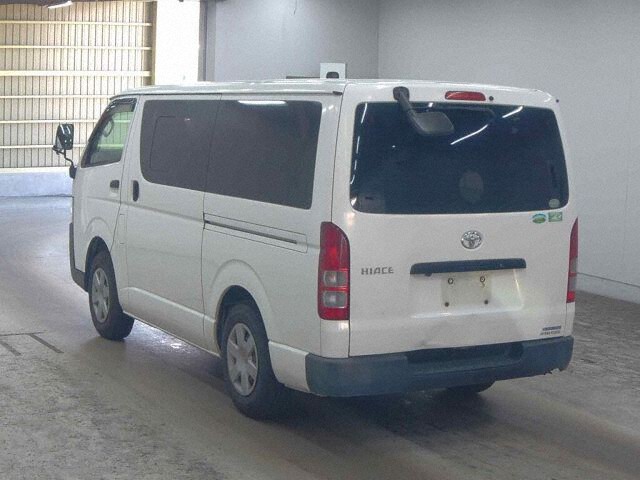 2017 Toyota Hiace Long DX 4WD auction photo 2
