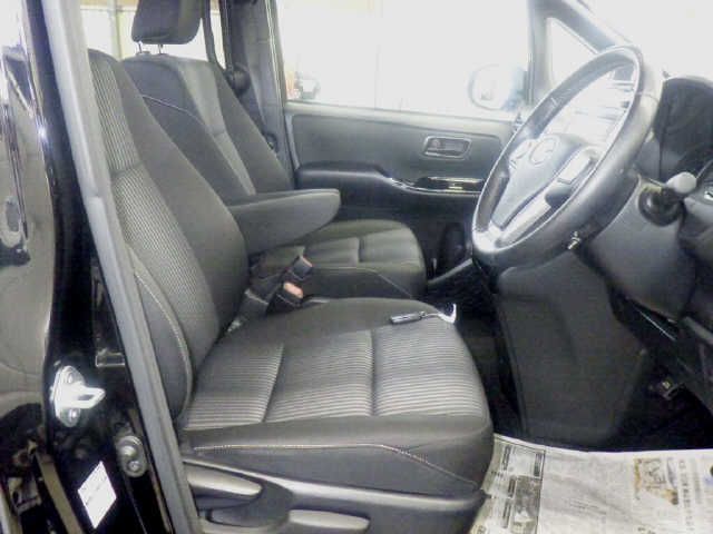 2020 Toyota Noah SI auction photo 7