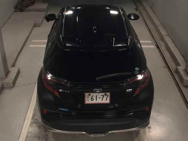2017 Toyota C-HR G auction photo 7