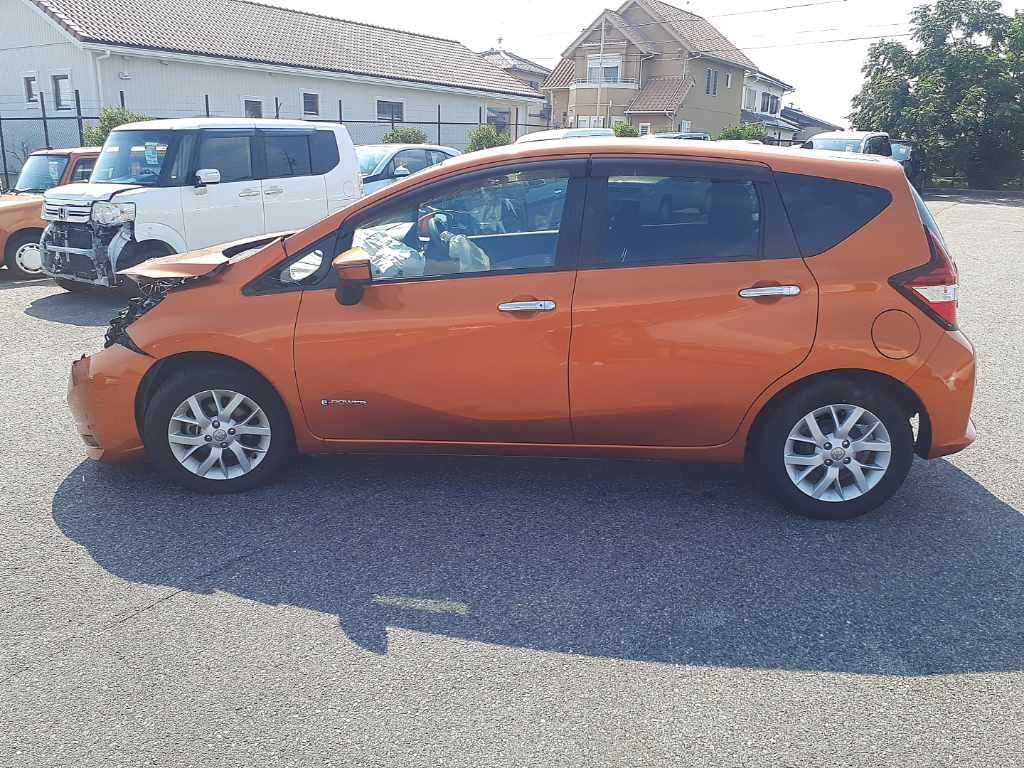 2018 Nissan Note e-POWER X auction photo 4