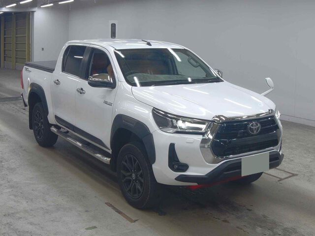 Japan Auction Vehicles 8 2020 Toyota Hilux Z 4WD auction photo