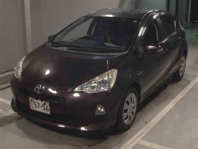 2014 Toyota Aqua S auction photo 4