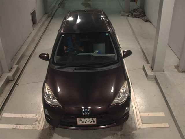 2014 Toyota Aqua S auction photo 6