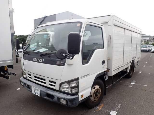 Japan Auction Vehicles 12 2005 Isuzu Elf 2.95t ボトルカー auction photo