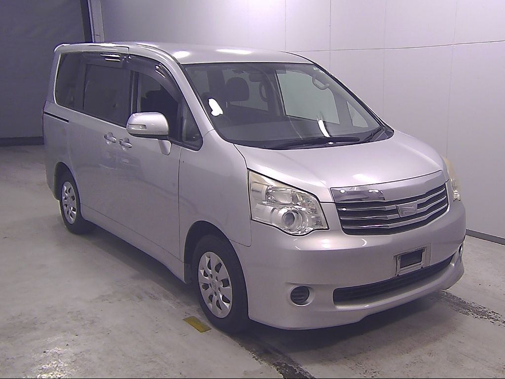 2011 Toyota Noah X Smart Edition (8-seater) Japan auction vehicle
