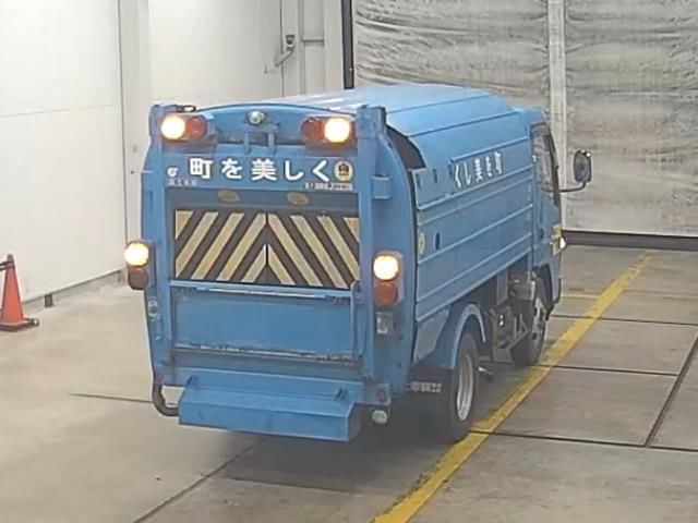 2006 Mitsubishi Fuso Canter 塵芥車 auction photo 2