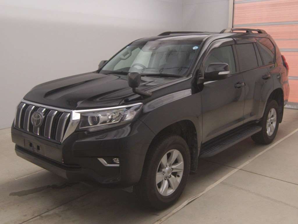 2020 Toyota Land Cruiser Prado TX 4WD Japan auction vehicle
