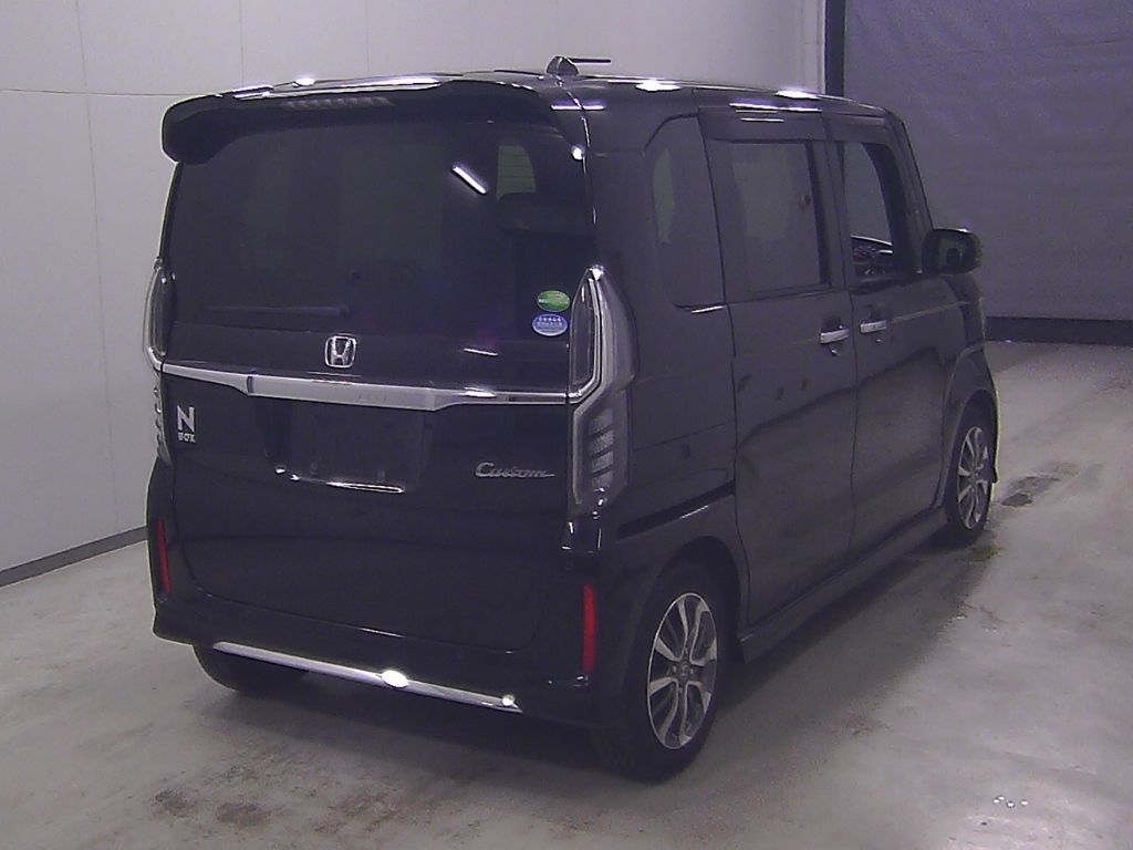 2021 Honda N-BOX カスタムL auction photo 2
