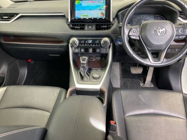 2020 Toyota RAV4 ハイブリッドG auction photo 4