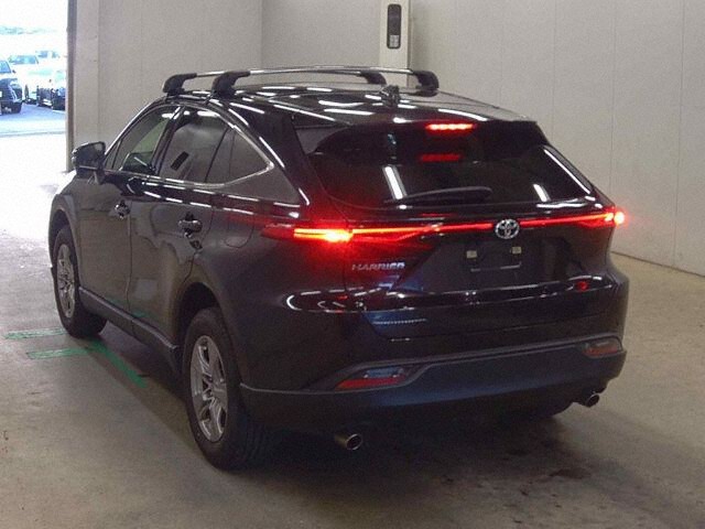 2023 Toyota Harrier S auction photo 2
