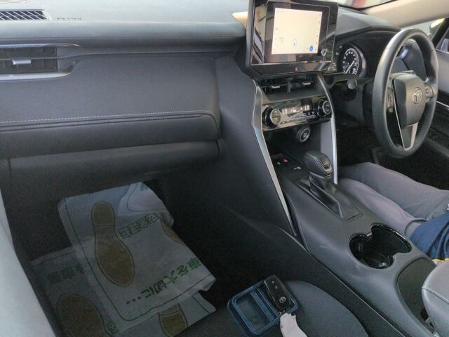 2023 Toyota Harrier S auction photo 3
