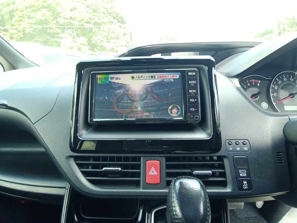2021 Toyota Noah G 4WD auction photo 11