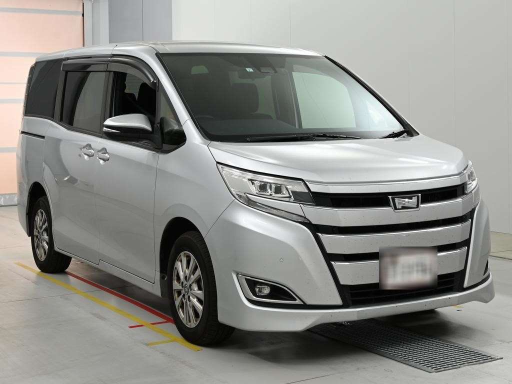 2021 Toyota Noah G 4WD auction photo 5