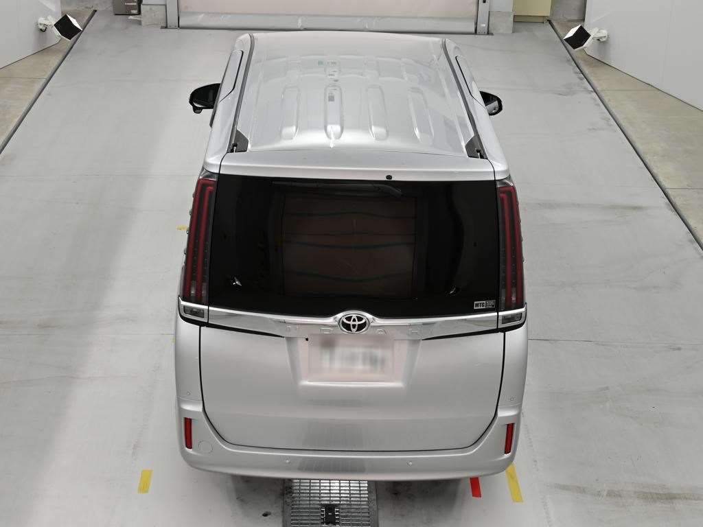 2021 Toyota Noah G 4WD auction photo 8