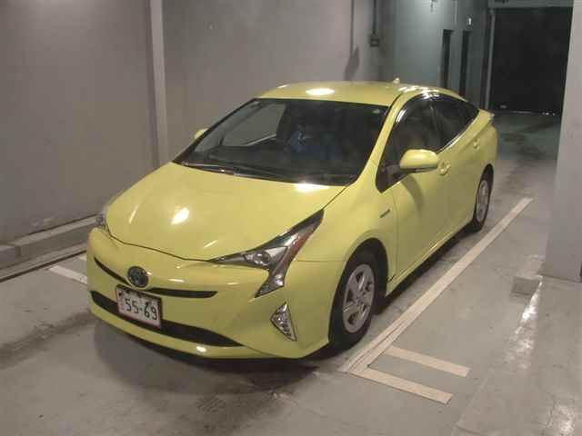 2015 Toyota Prius S auction photo 4