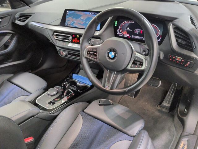 2024 BMW 1 Series 118i M Sport auction photo 3