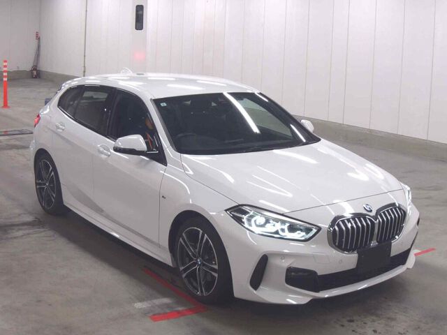 2024 BMW 1 Series 118i M Sport Japan auction vehicle