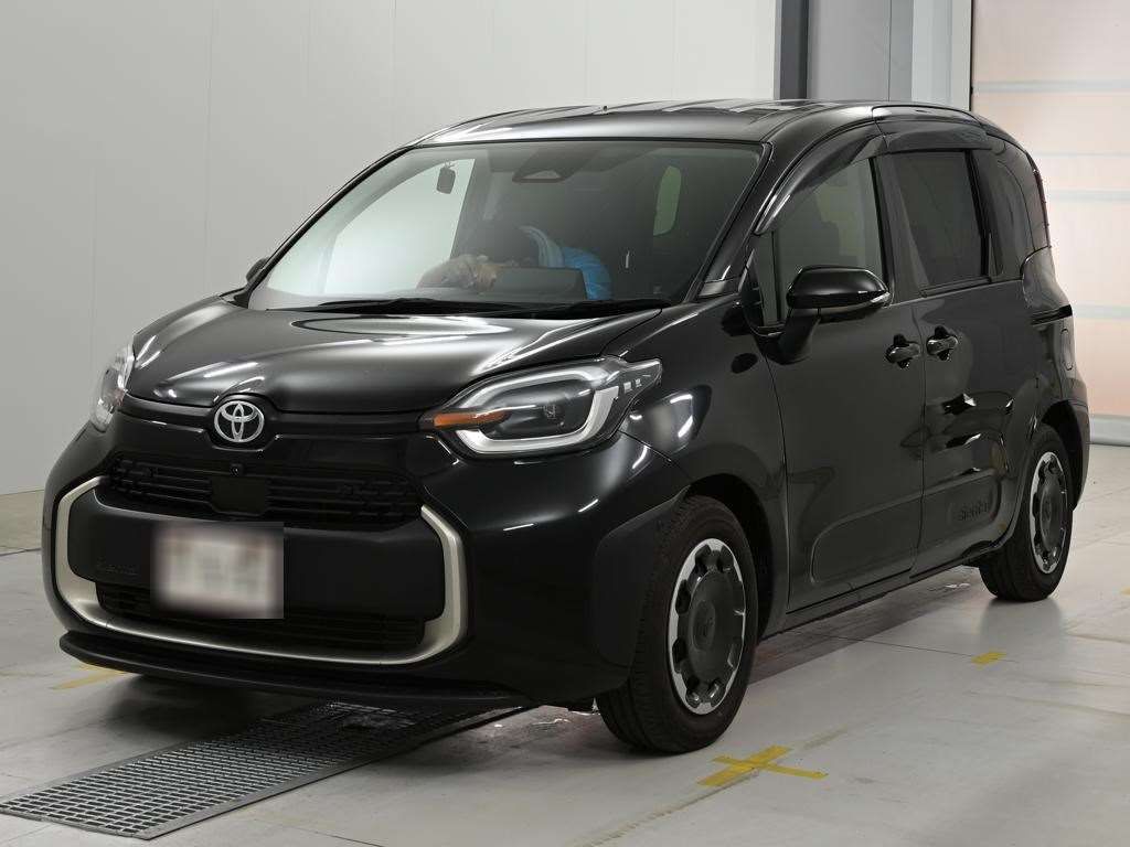 Japan Auction Vehicles 14 2022 Toyota Sienta ハイブリッドZ auction photo
