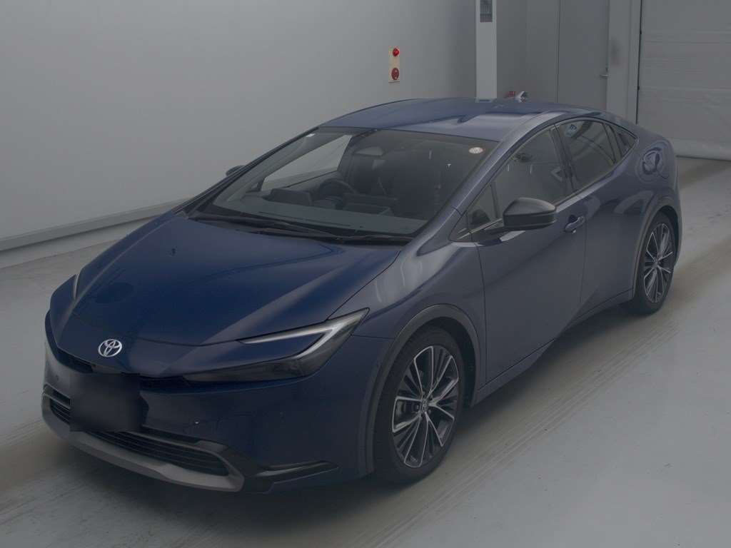 Japan Auction Vehicles 4 2023 Toyota Prius Z auction photo