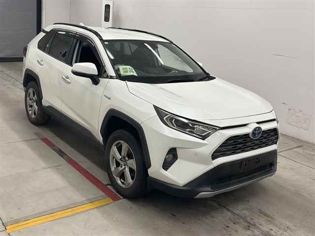 2019 Toyota RAV4 ハイブリッドG 4WD Japan auction vehicle
