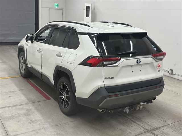 2019 Toyota RAV4 ハイブリッドG 4WD auction photo 2