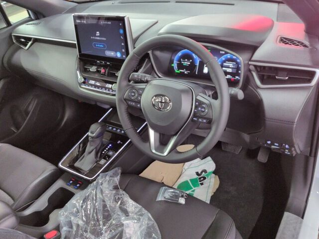 2026 Toyota Corolla Cross ハイブリッドZ auction photo 3