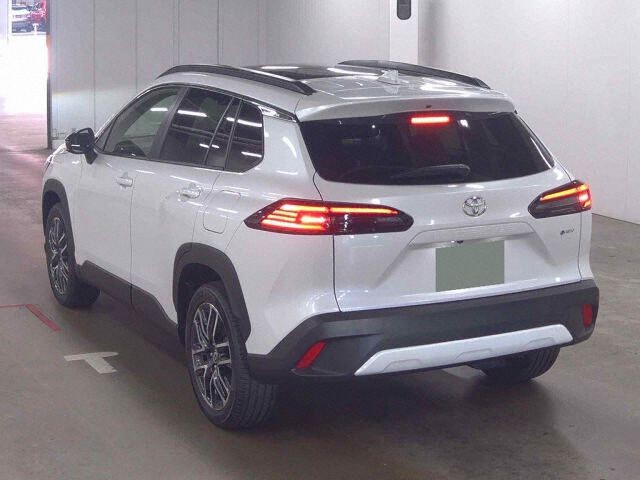 2026 Toyota Corolla Cross ハイブリッドZ auction photo 2
