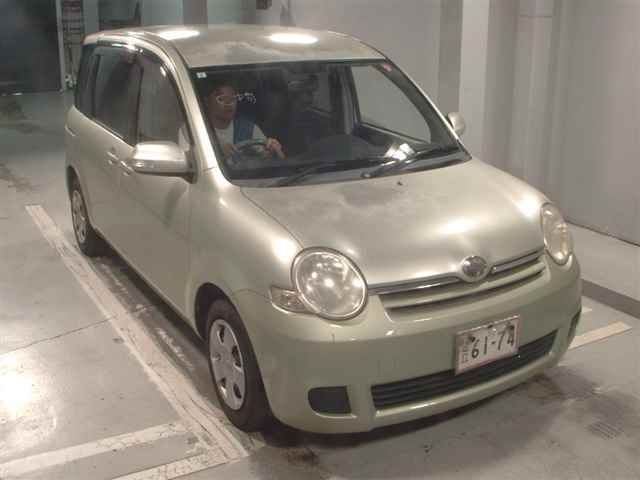 Japan Auction Vehicles 12 2007 Toyota Sienta X LTD auction photo