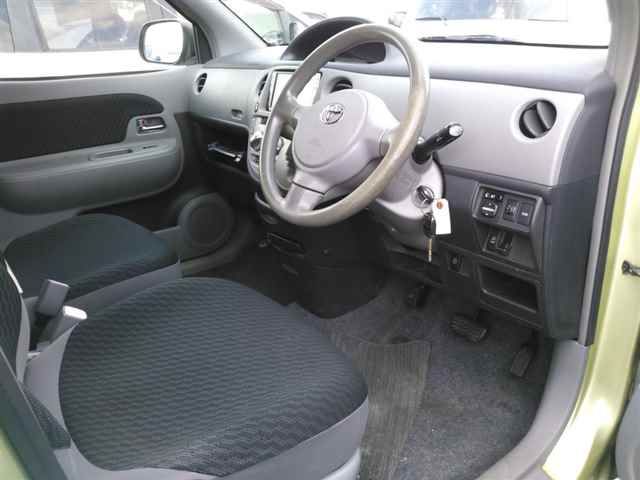 2007 Toyota Sienta X LTD auction photo 3