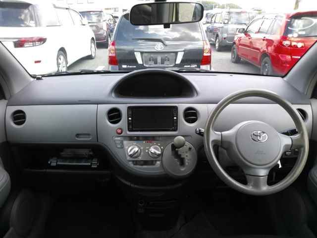 2007 Toyota Sienta X LTD auction photo 8