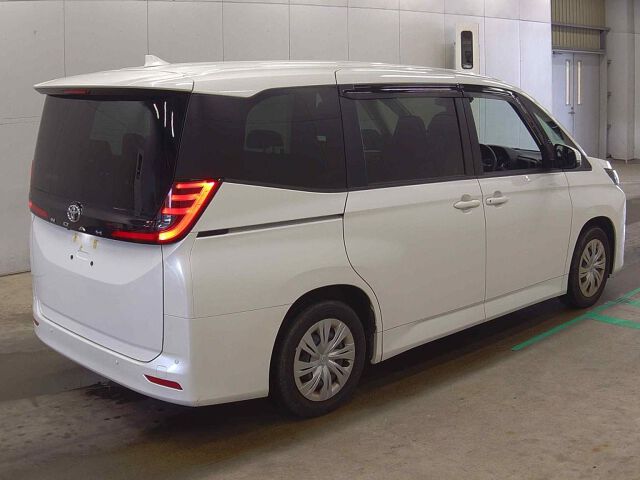 2025 Toyota Noah X auction photo 5