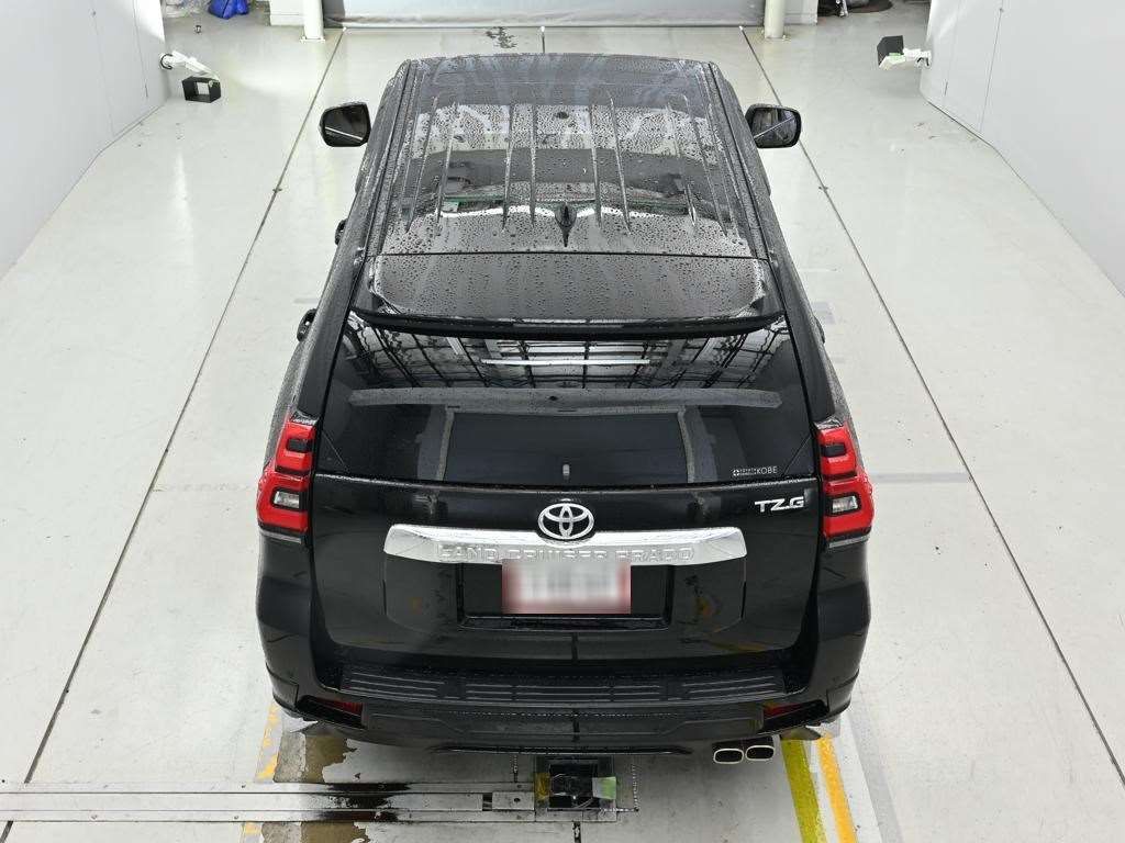 2023 Toyota Land Cruiser Prado TZ-G 4WD auction photo 8