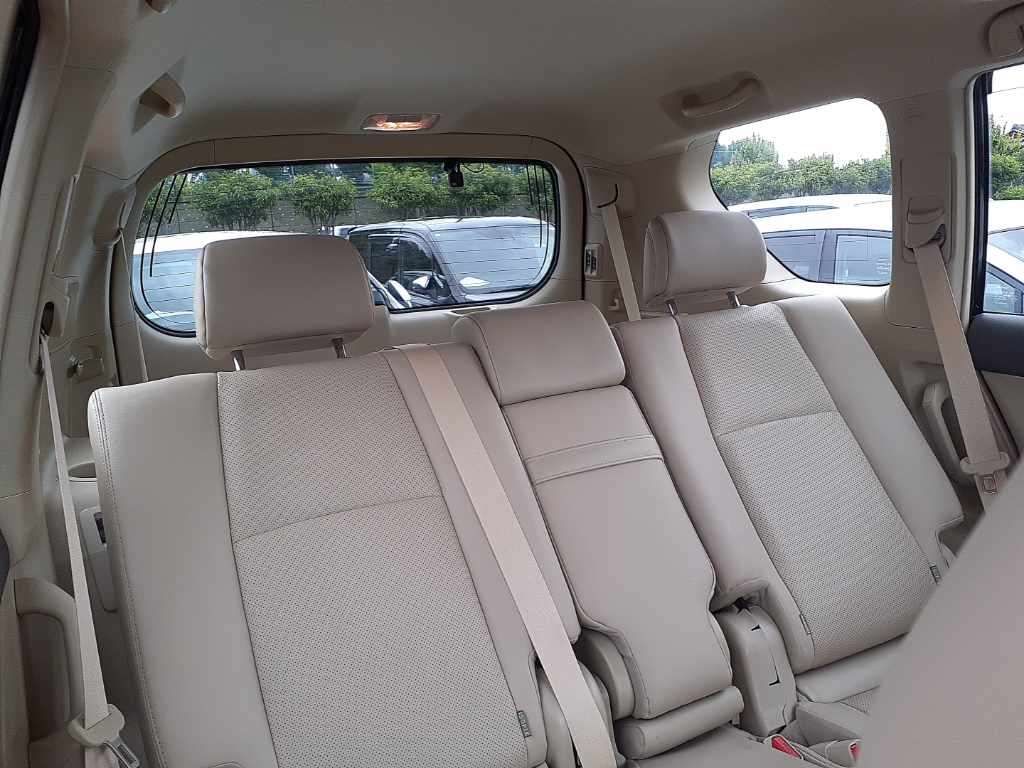 2023 Toyota Land Cruiser Prado TZ-G 4WD auction photo 11